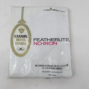 Vintage‎ White Cannon Royal Family Featherlite No Iron Standard Pillow Cases USA